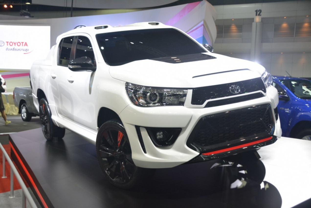 autos, cars, featured, toyota, fortuner, hilux, thai expo 2015, toyota hilux, thai expo 2015 – all-new toyota hilux and fortuner