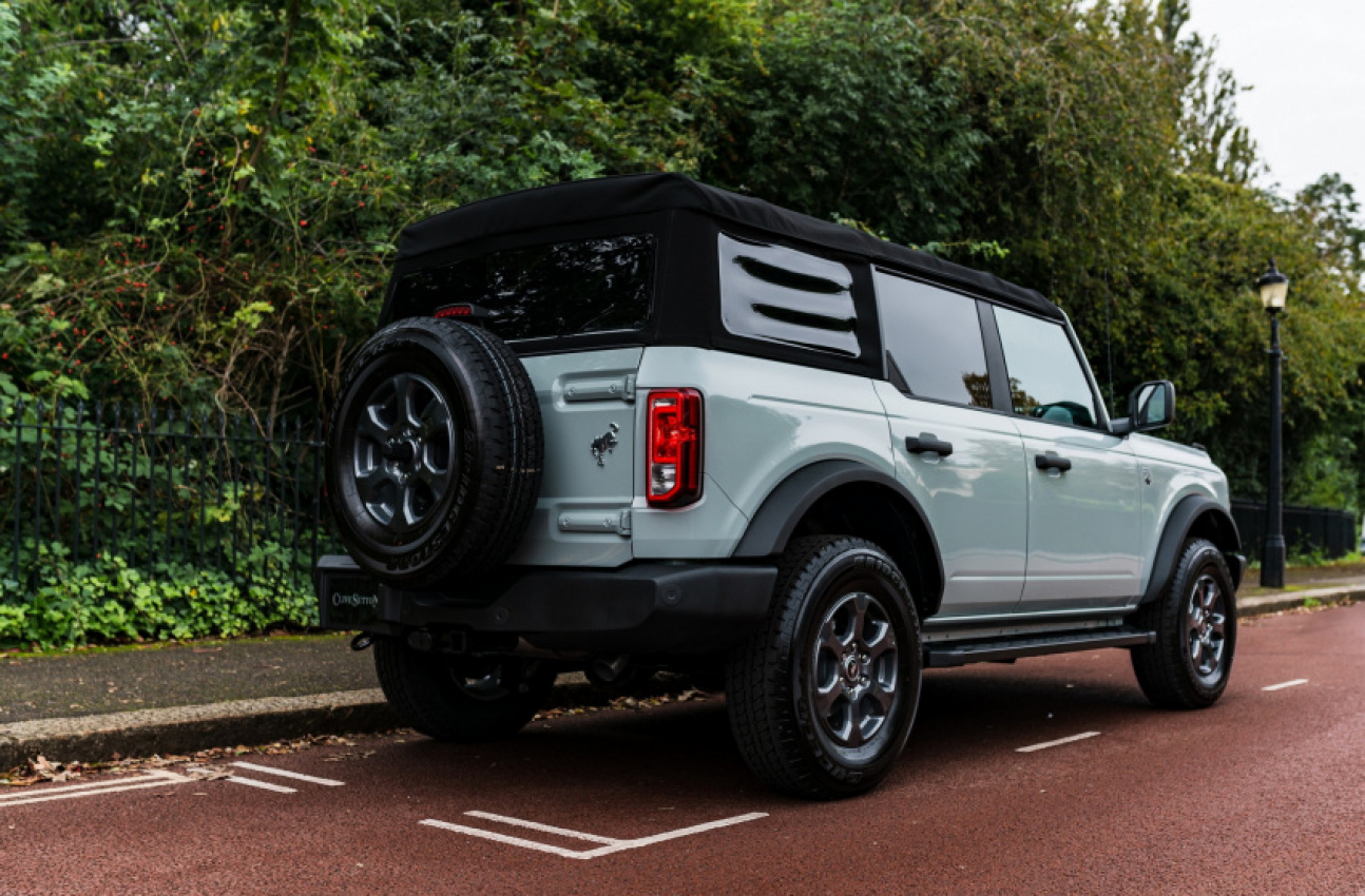 autos, cars, ford, news, ford bronco, the first ford broncos touch down in the uk, but boy are they expensive