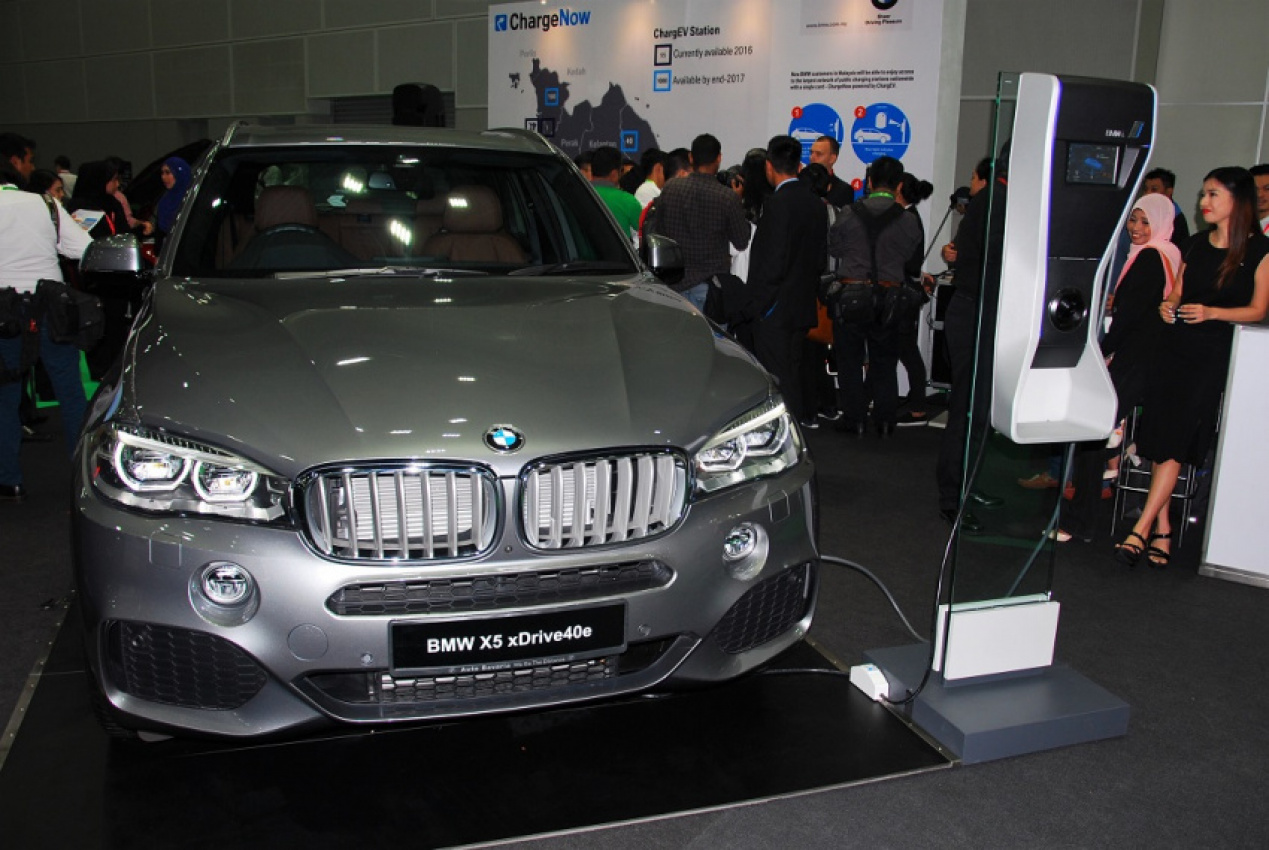 autos, bmw, car brands, cars, chargev, charging station, greentech, bmw partners with greentech malaysia for charging services