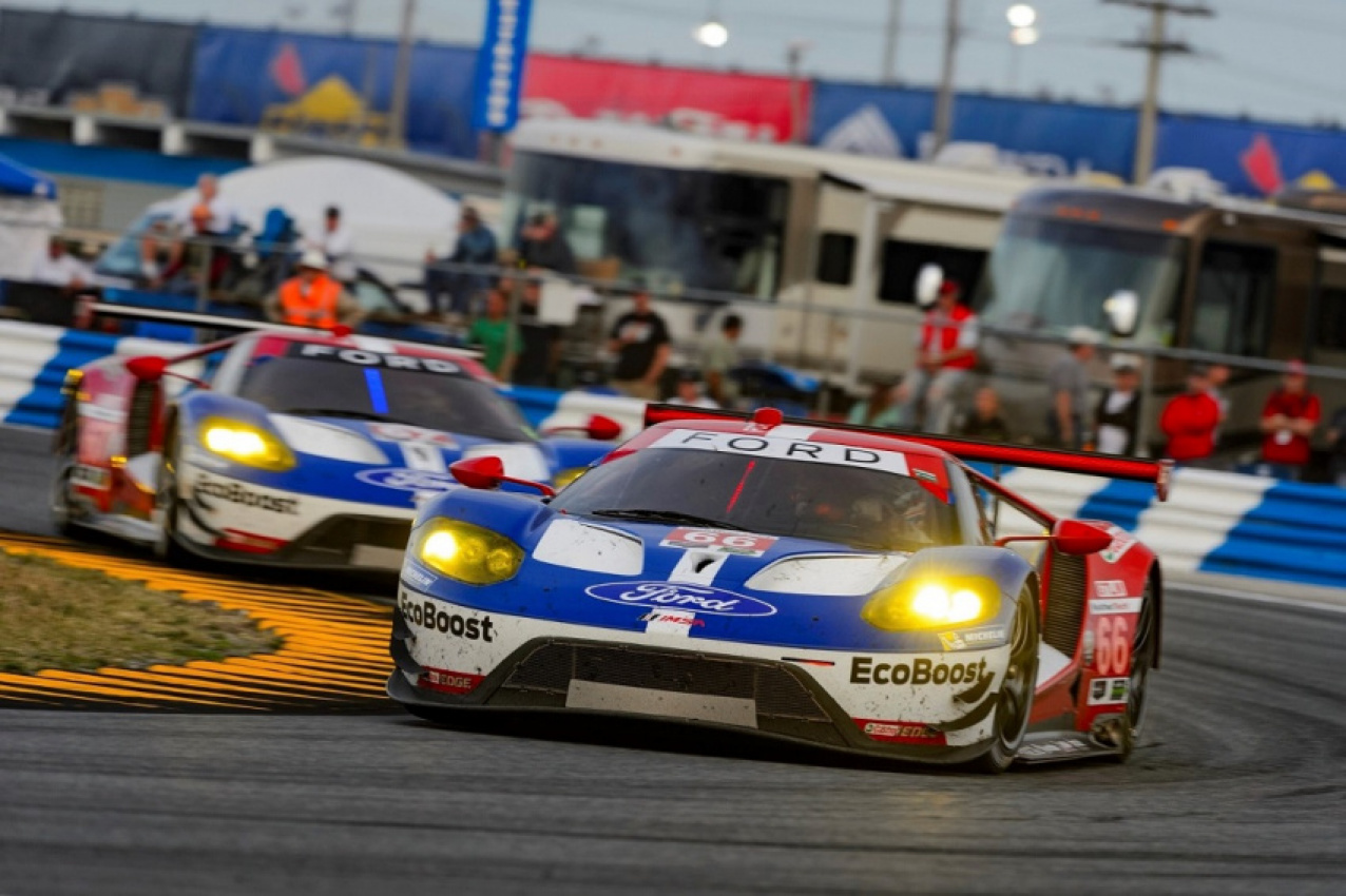 autos, car brands, cars, ford, le mans, four ford gt cars to race in le mans 2016