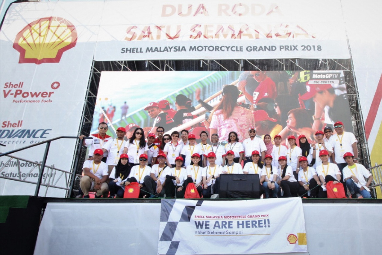 autos, bikes, cars, motogp, motorcycle grand prix, motorsports, sepang, shell, shell malaysia, shell malaysia enhances motogp experience for fans at its shell hillstand in sepang