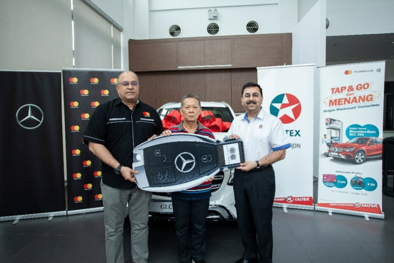 autos, cars, featured, mercedes-benz, caltex, chevron malaysia, chevron malaysia ltd, fuels, malaysia, mastercard, mercedes, promotion, ‘tap & go with mastercard contactless at caltex’ winner gets a mercedes-benz suv