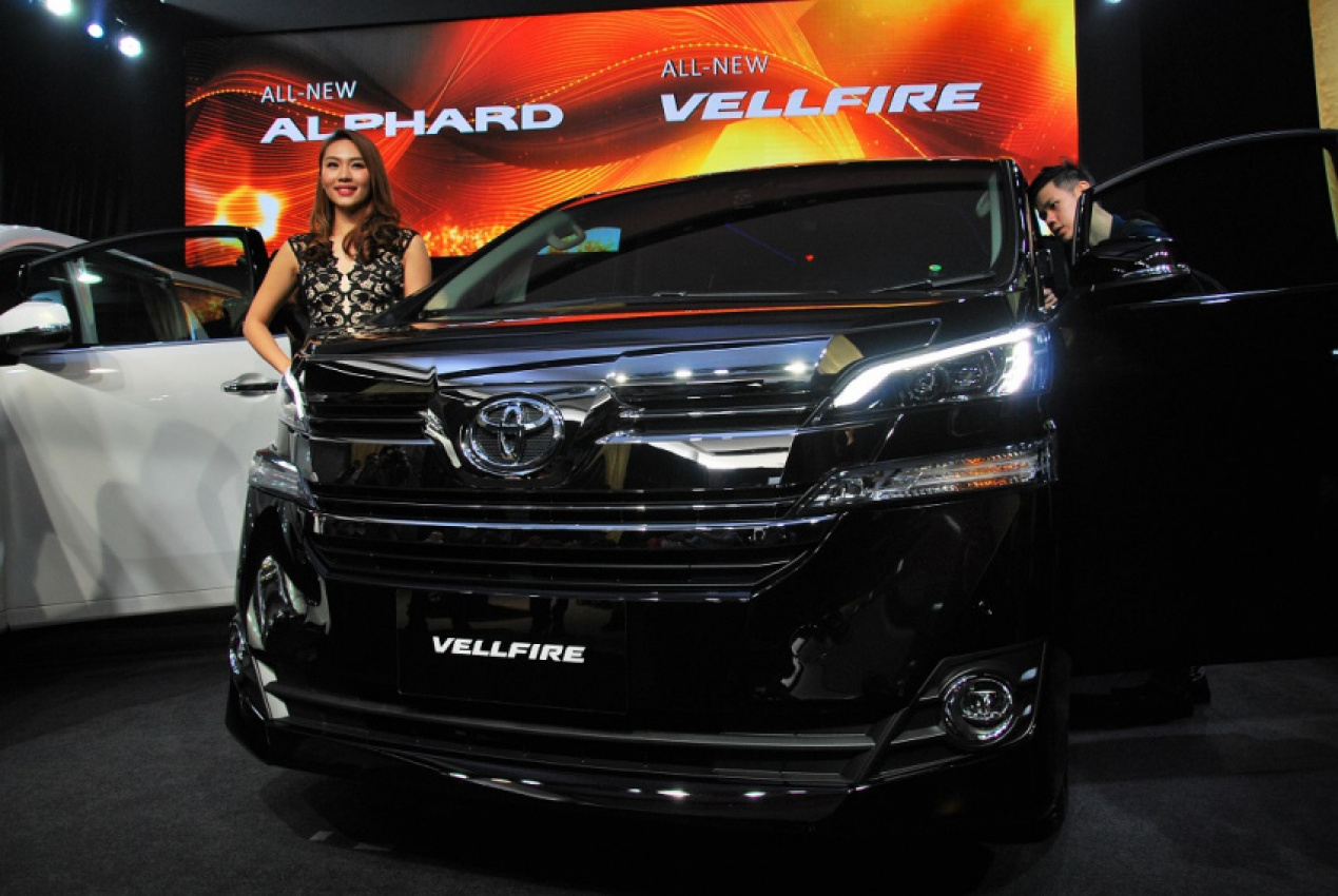 autos, car brands, cars, toyota, toyota alphard, made-for-malaysia toyota alphard & vellfire mpvs launched