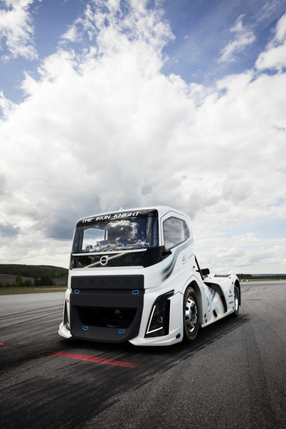 autos, cars, featured, volvo, volvo trucks, the iron knight – volvo’s record-breaking truck