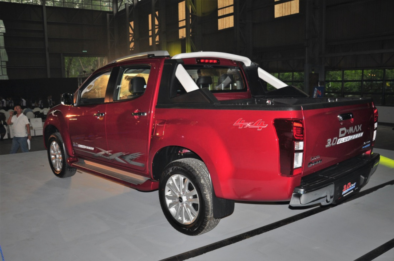 autos, car brands, cars, isuzu, automotive, diesel, isuzu malaysia, launch, malaysia, pick up truck, truck, isuzu launches d-max with new 1.9l engine – first eev certified pick-up truck in malaysia