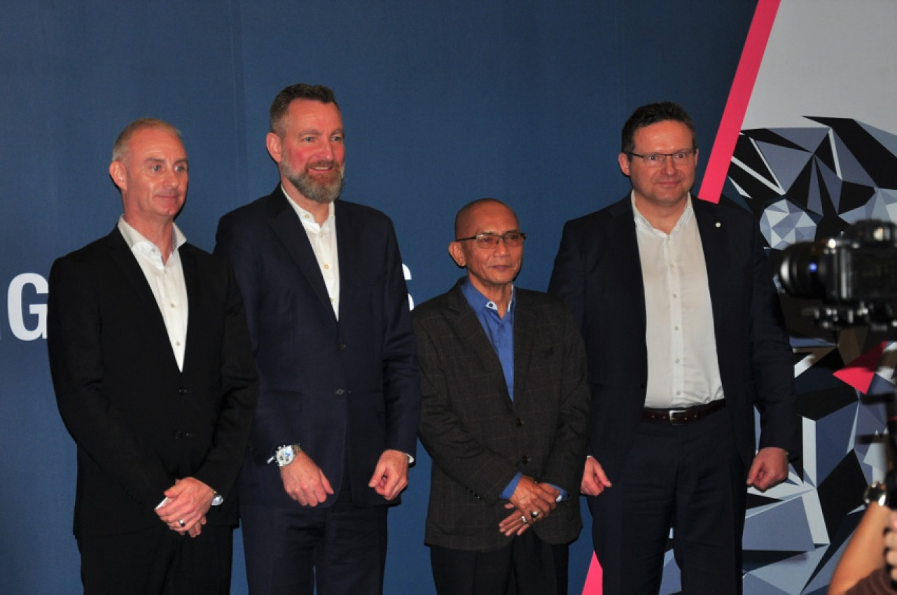 autos, cars, commercial vehicles, automotive, man truck & bus ag, man truck and bus (m) sdn bhd, port klang, service centre, trucks, man truck & bus appoints new managing director for malaysia; outlines strategy for expansion