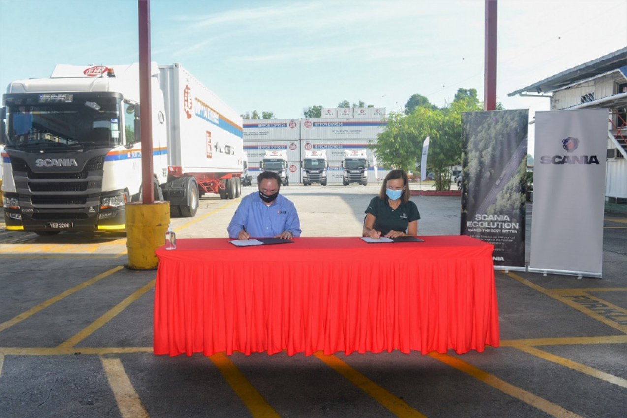 autos, cars, commercial vehicles, automotive, commercial vehicles, haulage, logistics, malaysia, nippon express (malaysia) sdn bhd, nittsu transport service, scania, scania ecolution, trucks, nittsu transport service signs up for scania ecolution and takes delivery of new scania trucks