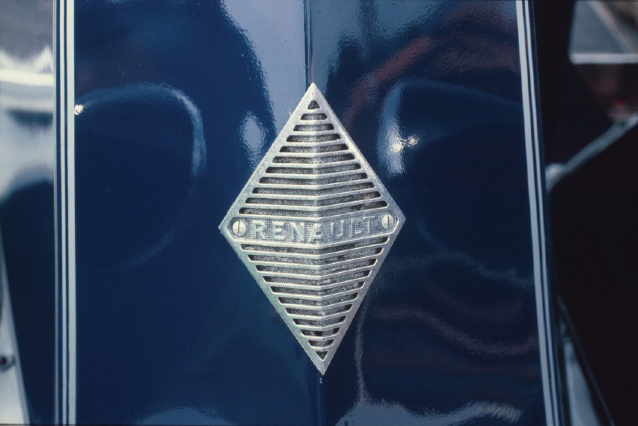 autos, car brands, cars, renault, automotive, cars, design, groupe renault, logo, a renaulution of the renault diamond logo