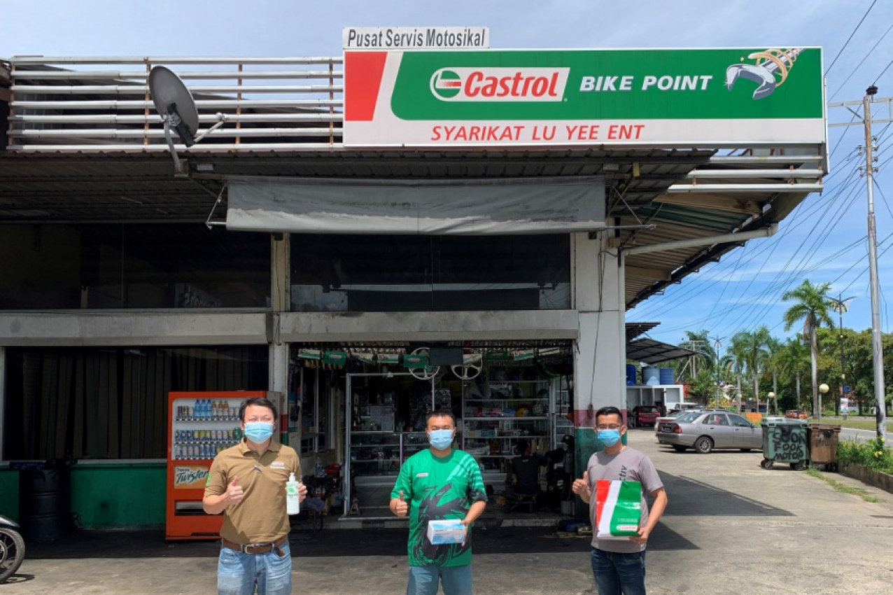 autos, cars, featured, automotive, castrol, castrol malaysia, contest, engine oil, lubricants, malaysia, two years’ supply of engine oil up for grabs in castrol hari mekanik malaysia contest