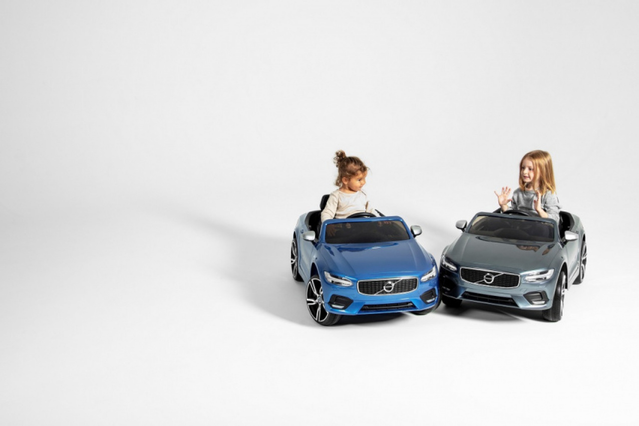 autos, car brands, cars, volvo, automotive, human resources, parental leave, volvo cars, volvo cars implements 24-week parental leave; fathers not forgotten