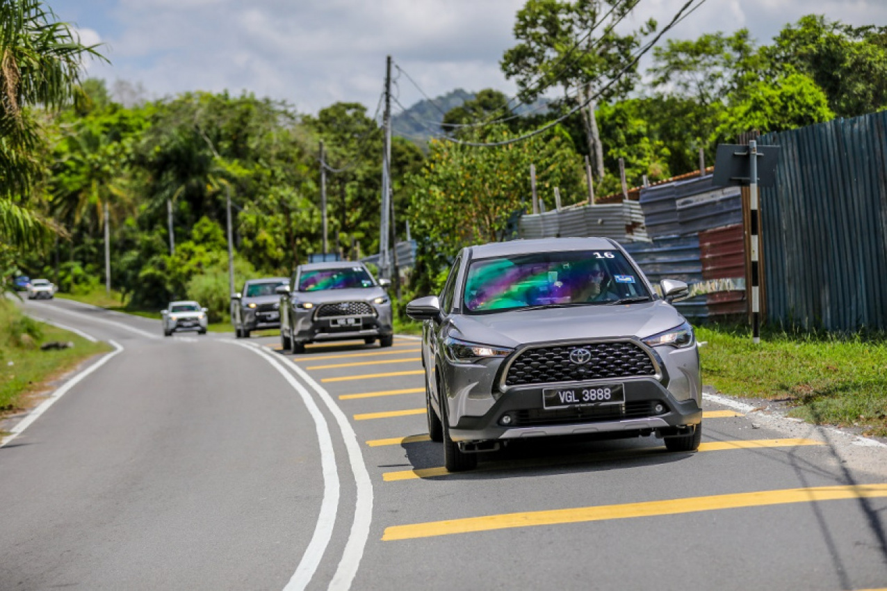 autos, car brands, cars, toyota, aftersales, malaysia, roadside assistance, umw toyota motor, toyota encourages customers to make use of road assist app and telematics system for convenience and safety
