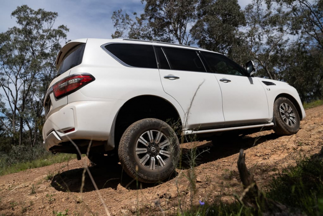 autos, cars, nissan, reviews, toyota, 4x4 offroad cars, adventure cars, android, car comparisons, car reviews, landcruiser, patrol, android, toyota landcruiser v nissan patrol 2022 off-road comparison