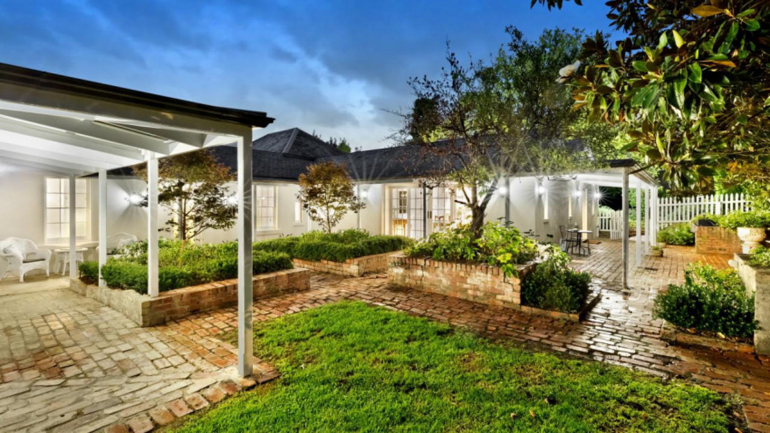 autos, cars, news, finance, melbourne vic, real estate, lower plenty: historic rosehill homestead has surprise ashes link