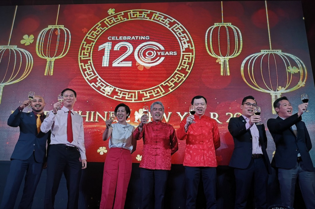 autos, car brands, cars, mercedes-benz, automotive, chinese new year, cycle & carriage bintang, dealership, lunar new year, malaysia, mercedes, cycle & carriage bintang celebrates lunar new year and 120th anniversary with its mercedes-benz customers