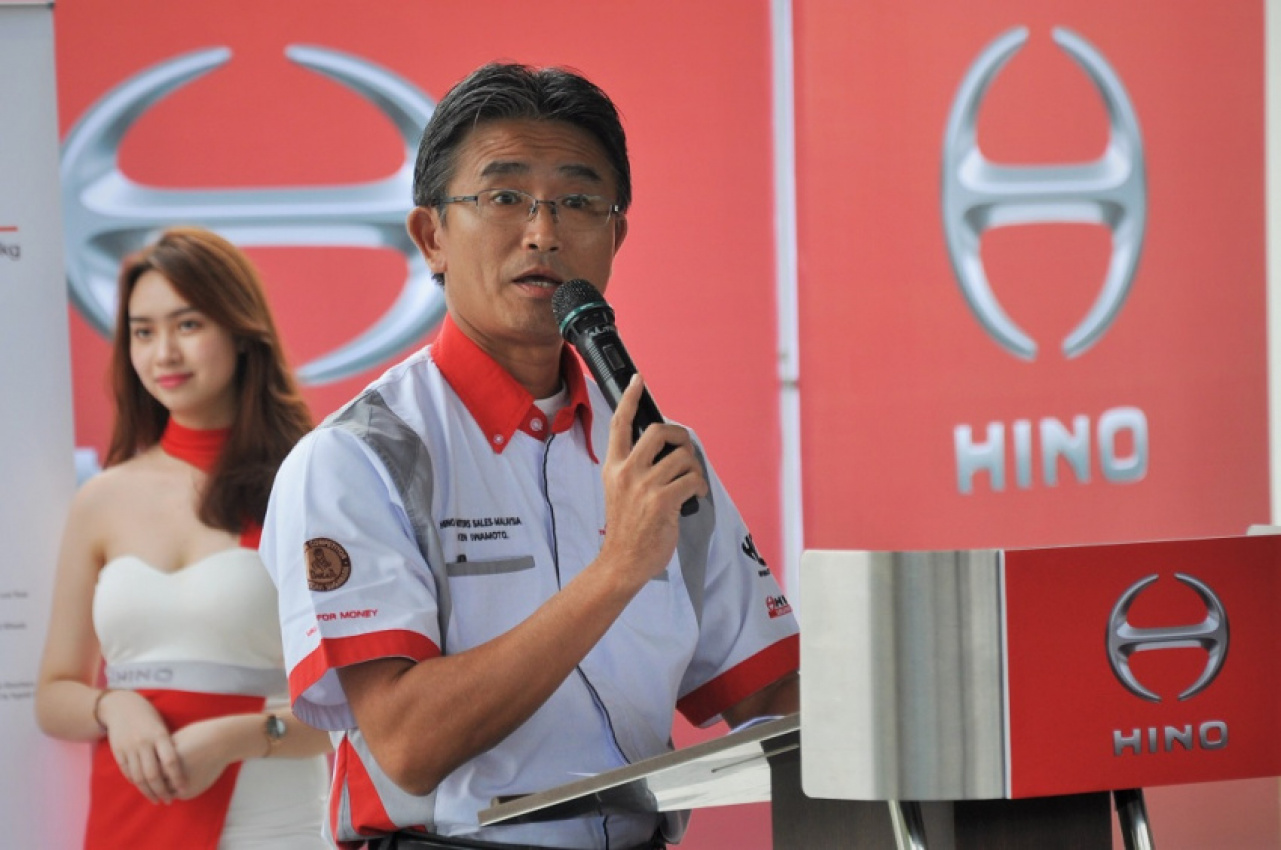 autos, cars, commercial vehicles, commercial vehicle, hino, hino total support customer center, malaysia, sendayan, training, truck, hino total support customer center hits milestone of 10,000 trainees