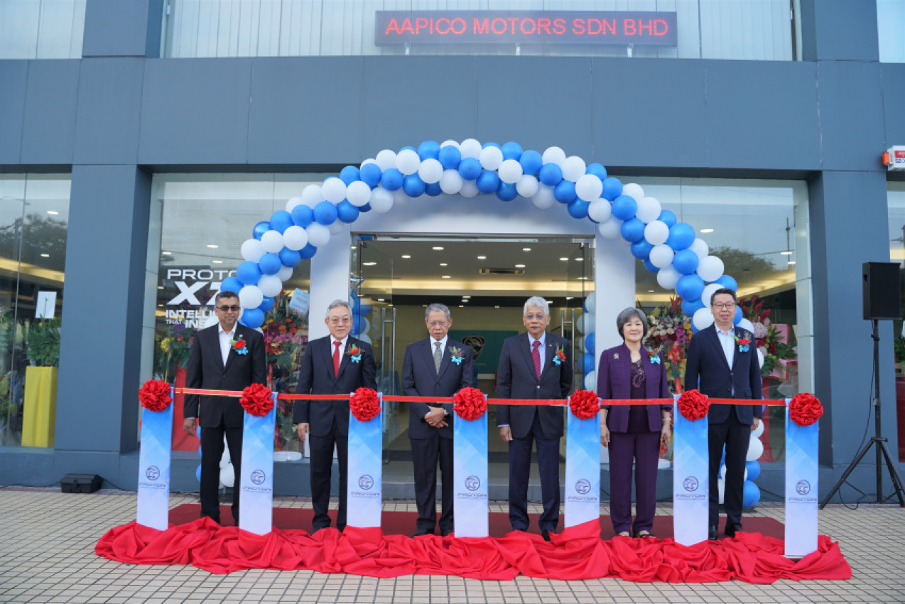 autos, car brands, cars, 3s dealership, 3s outlet, aapico motors sdn bhd, automotive, cars, dealer, dealership, kuala lumpur, malaysia, proton, proton cars, new proton 3s outlet opens in cheras