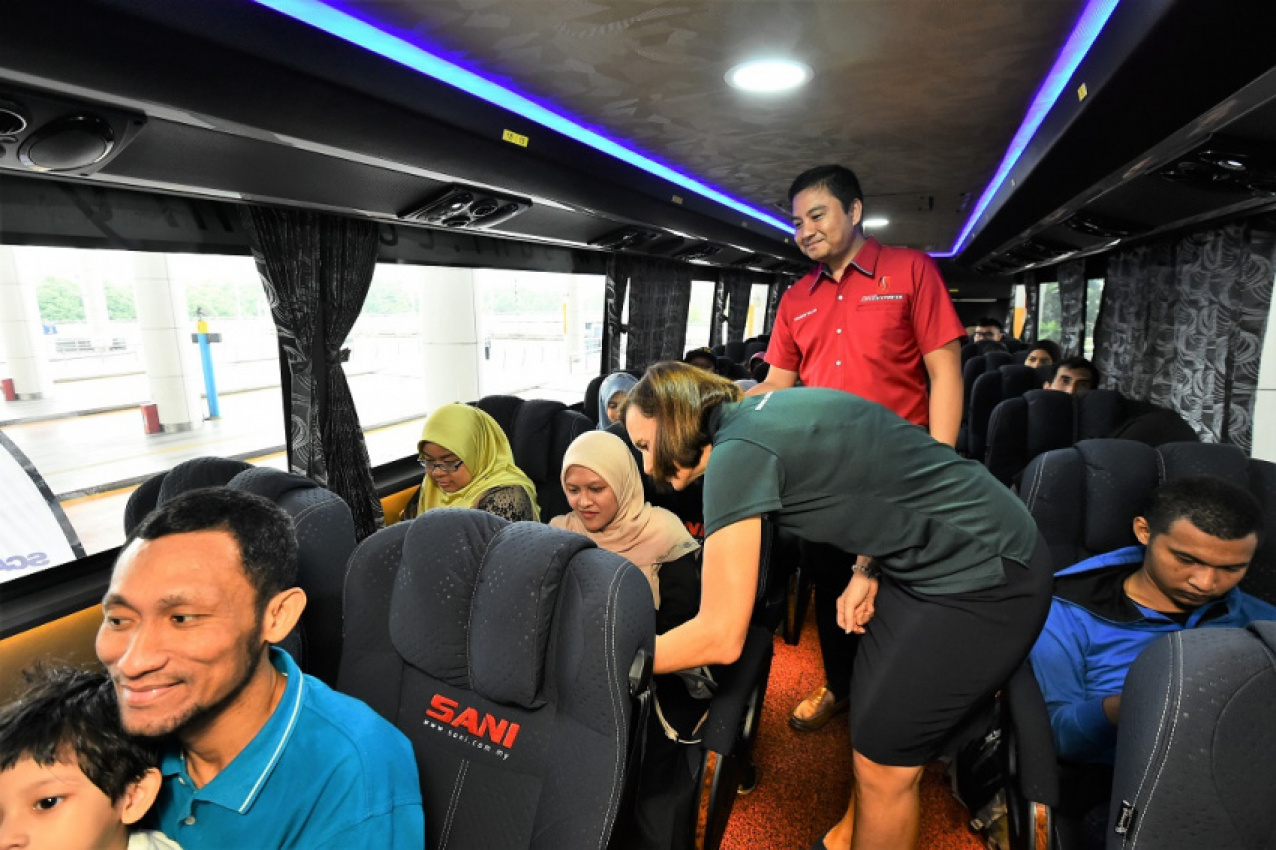 autos, cars, commercial vehicles, commercial vehicles, express bus, malaysia, sani express sdn bhd, scania, scania ecolution, scania malaysia, scania southeast asia, terminal bersepadu selatan, sani express gets 23 new scania buses and signs up as ecolution partner to reduce emissions and costs