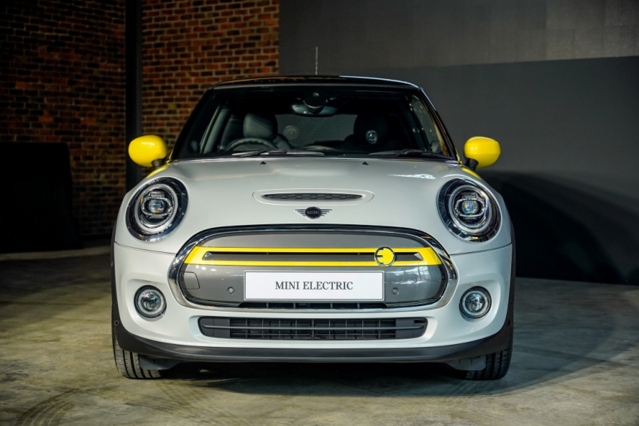 autos, car brands, cars, mini, automotive, bmw group, bmw group malaysia, cars, electric vehicle, mini cooper, mini malaysia, all-electric mini cooper launched in malaysia; 8 years warranty on battery