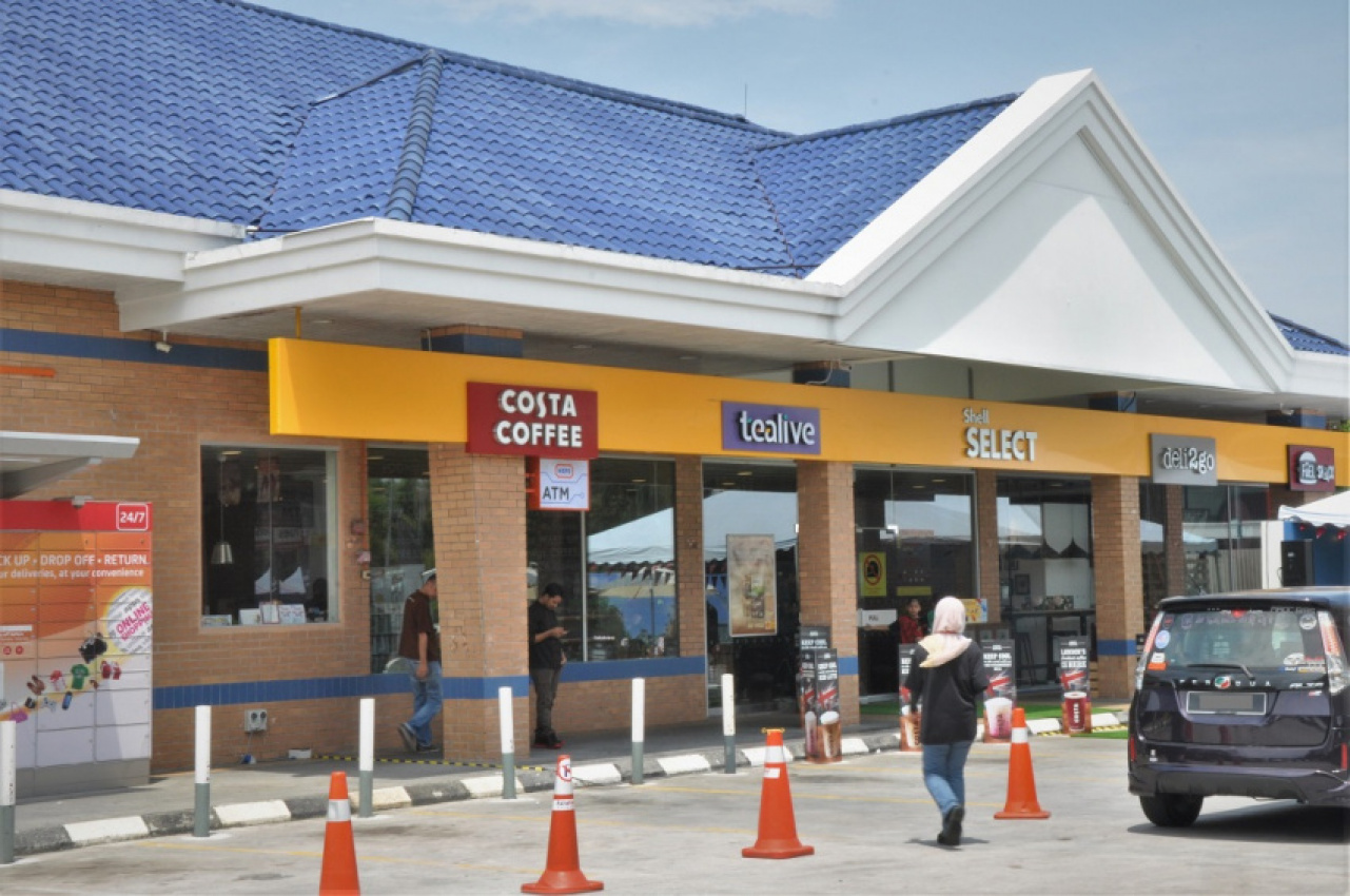 autos, cars, featured, credit card, malaysia, promotions, retail, rhb bank, rhb banking group, shell, shell malaysia, shell malaysia trading sdn bhd, shell timur sdn bhd, visa, shell, rhb banking group and visa enter long-term strategic partnership