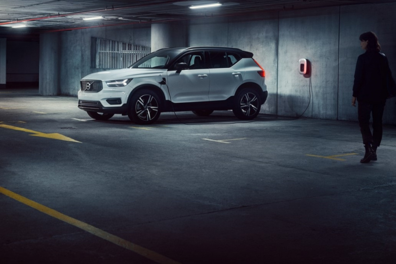 autos, car brands, cars, volvo, automotive, cars, crossover, hybrid, launch, malaysia, phev, plug in hybrid, volvo car malaysia, volvo cars, volvo xc40, locally assembled volvo xc40 recharge t5 r-design launched in malaysia