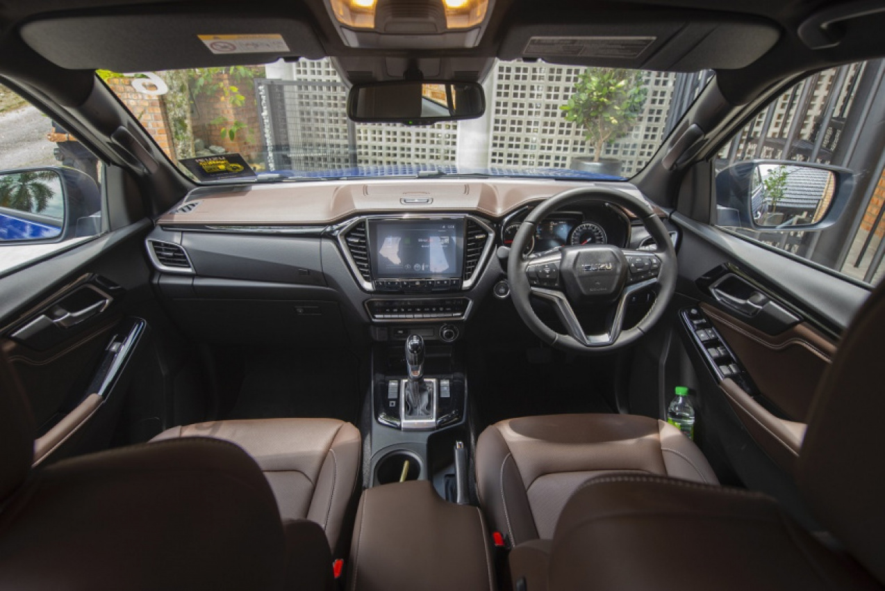 autos, car brands, cars, isuzu, android, automotive, diesel, isuzu malaysia, malaysia, pick up truck, android, new isuzu d-max launched; x-terrain variant gets 7-year warranty