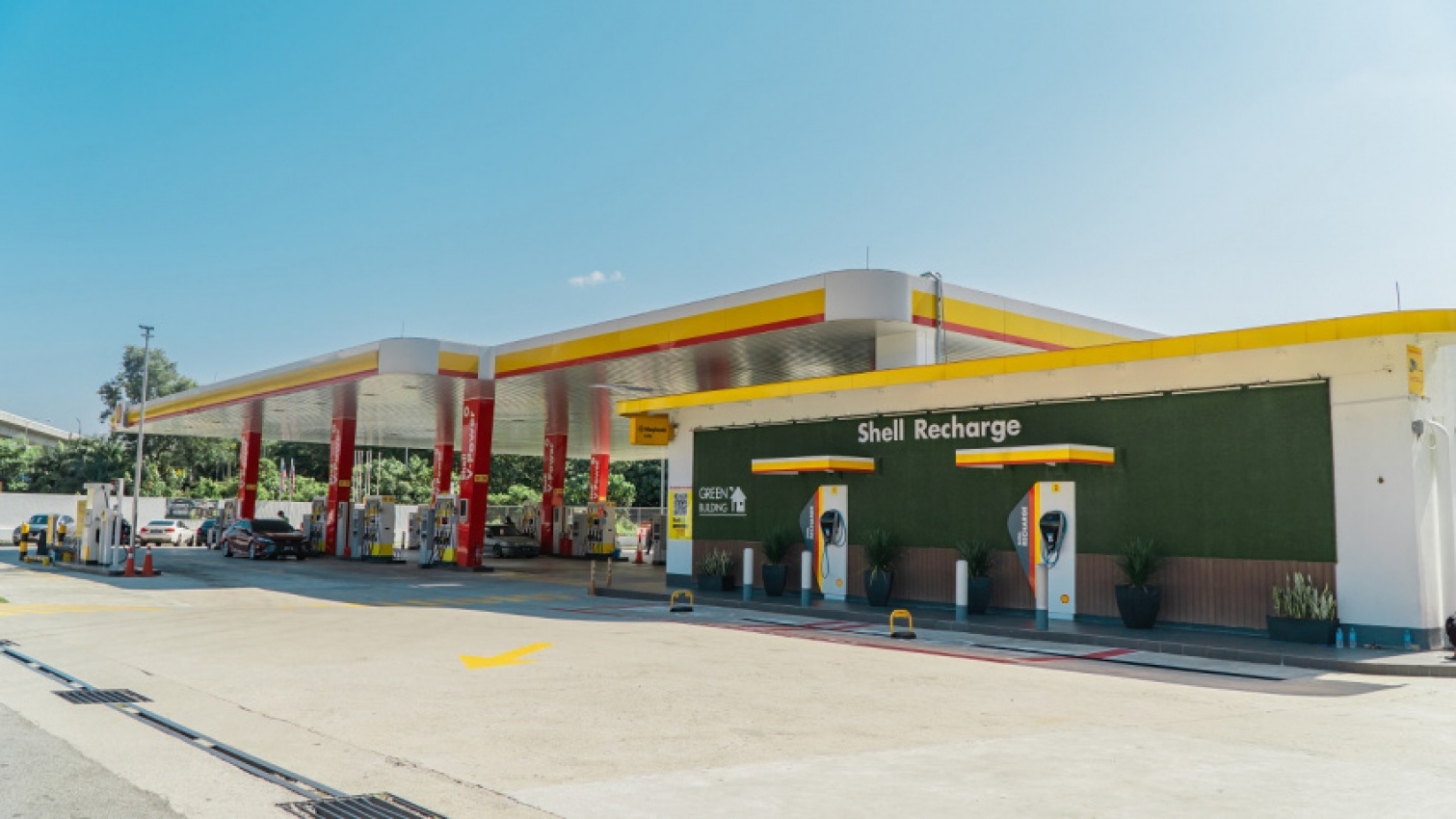 autos, cars, featured, android, fuel, fuel station, green building index, malaysia, retail, shell, shell malaysia, shell malaysia trading sdn bhd, shell timur sdn bhd, sustainability, android, shell malaysia continues commitment to reduce carbon emissions from retail operations