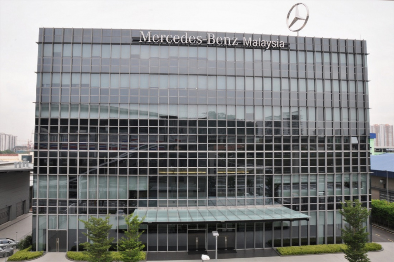 autos, car brands, cars, mercedes-benz, malaysia, mercedes, mercedes-benz malaysia, mercedes-benz malaysia gets new president & ceo and vp of customer services