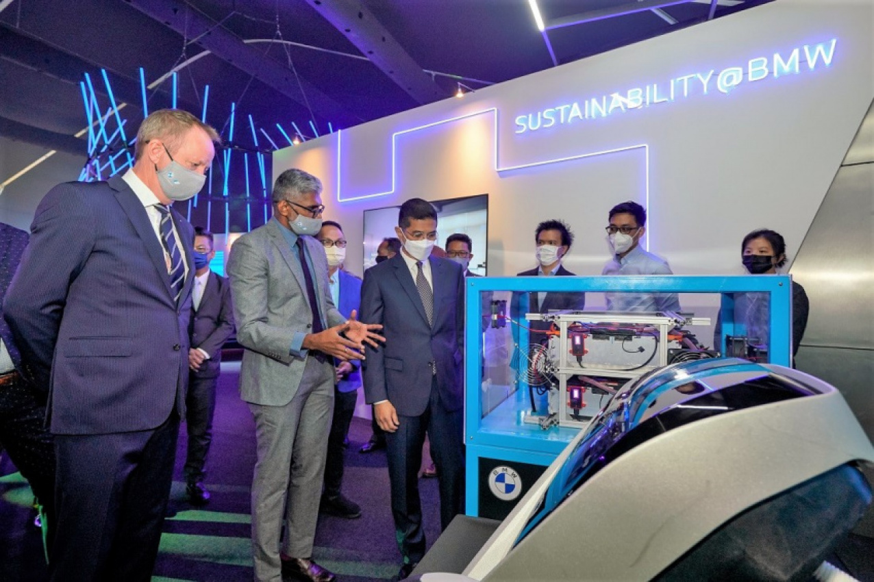 autos, bmw, car brands, cars, bmw group malaysia, bmw malaysia, corporate social responsibility, ev connection, malaysia, pentas flora, precious plastic malaysia, sustainability, re:generate initiative pairs bmw group malaysia with sustainable solutions projects