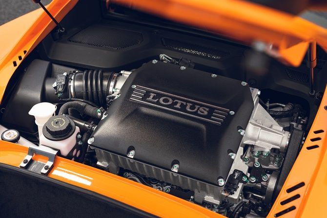 autos, cars, reviews, engine, engines, forced induction, insights, lotus, porsche, subaru, supercharger, toyota, turbo lag, turbocharger, turbocharger vs supercharger – which is superior?