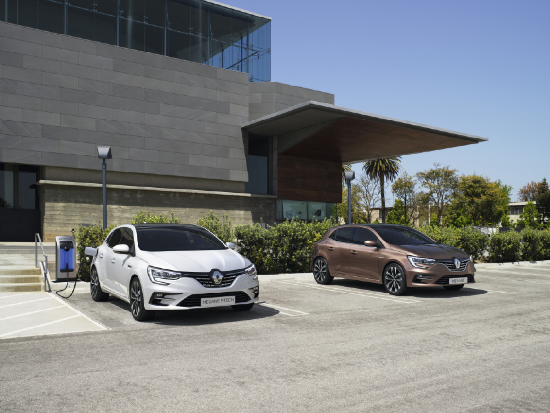 autos, cars, renault, android, car news, android, renault adds plug-in power to megane hatchback