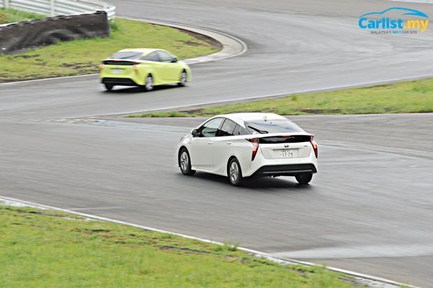 autos, cars, reviews, toyota, fuji speedway, hybrid synergy drive, prius, toyota prius, feature: the toyota prius we will never get