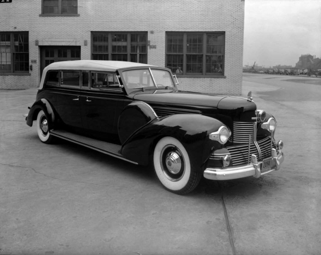 autos, cars, features, lincoln, features, lincoln's centennial: a mega gallery of continentals, presidential limos, and more