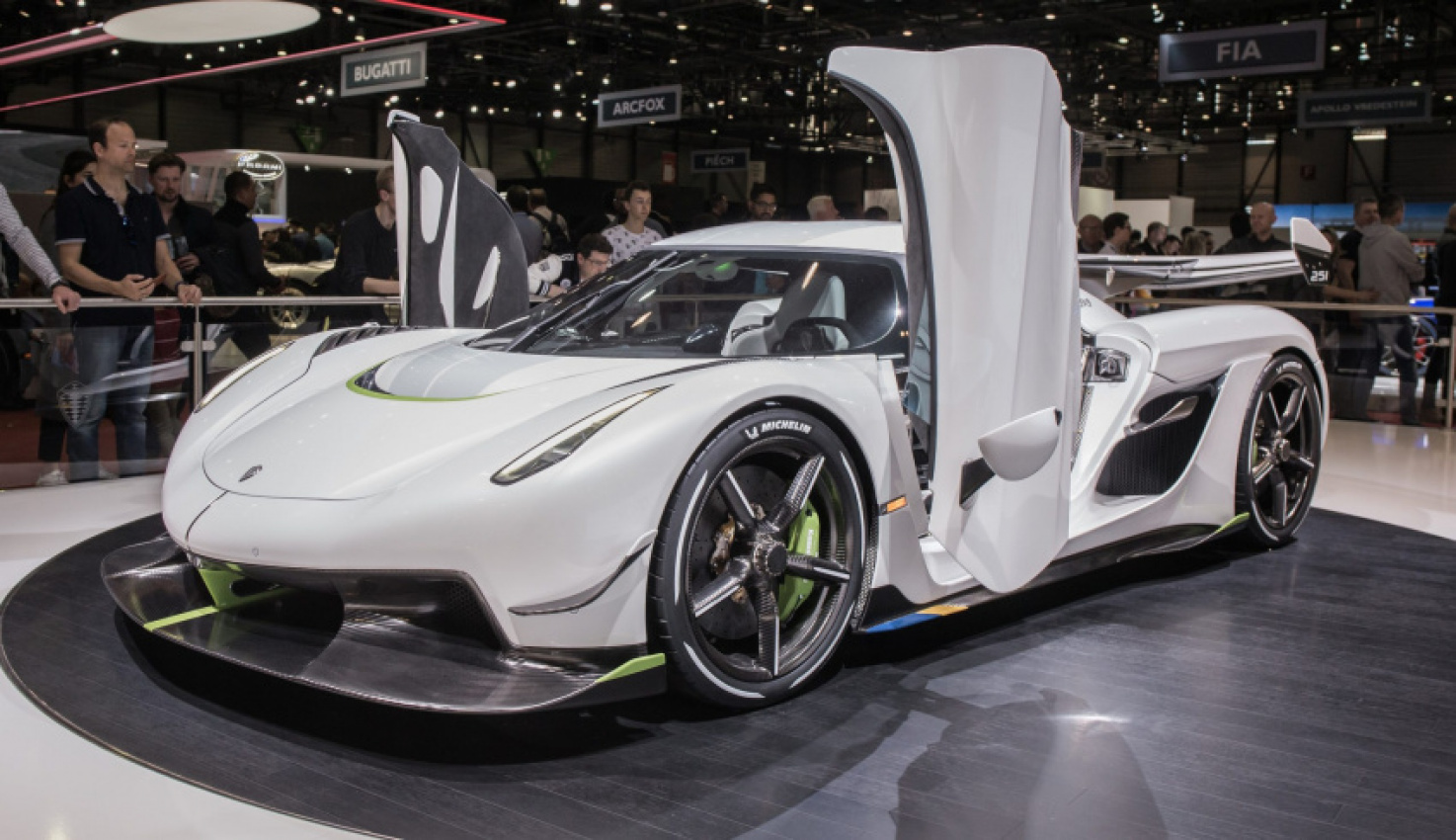 autos, cars, hypercar, electric vehicle, koenigsegg, supercar, supercars, tesla, the fastest evs in the world and the supercars they put to shame