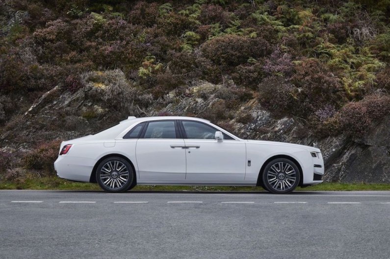 autos, cars, rolls-royce, car news, electric vehicle, manufacturer news, premium, review, rolls-royce ev to arrive ‘within next decade’