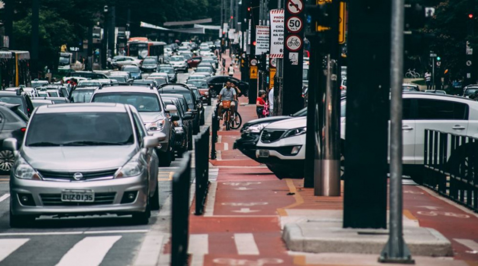 autos, cars, kia, auto news, delivery, e-niro, electric, ev, kia niro, niro, pbv, singapore, zero emissions, singapore gets modified kia niro evs for city deliveries