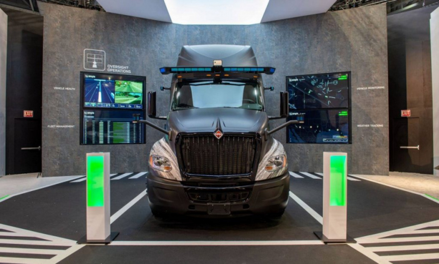 autos, cars, autonomous vehicles, self-driving, trucks, truck driver shortage: self-driving robot trucks could solve the problem