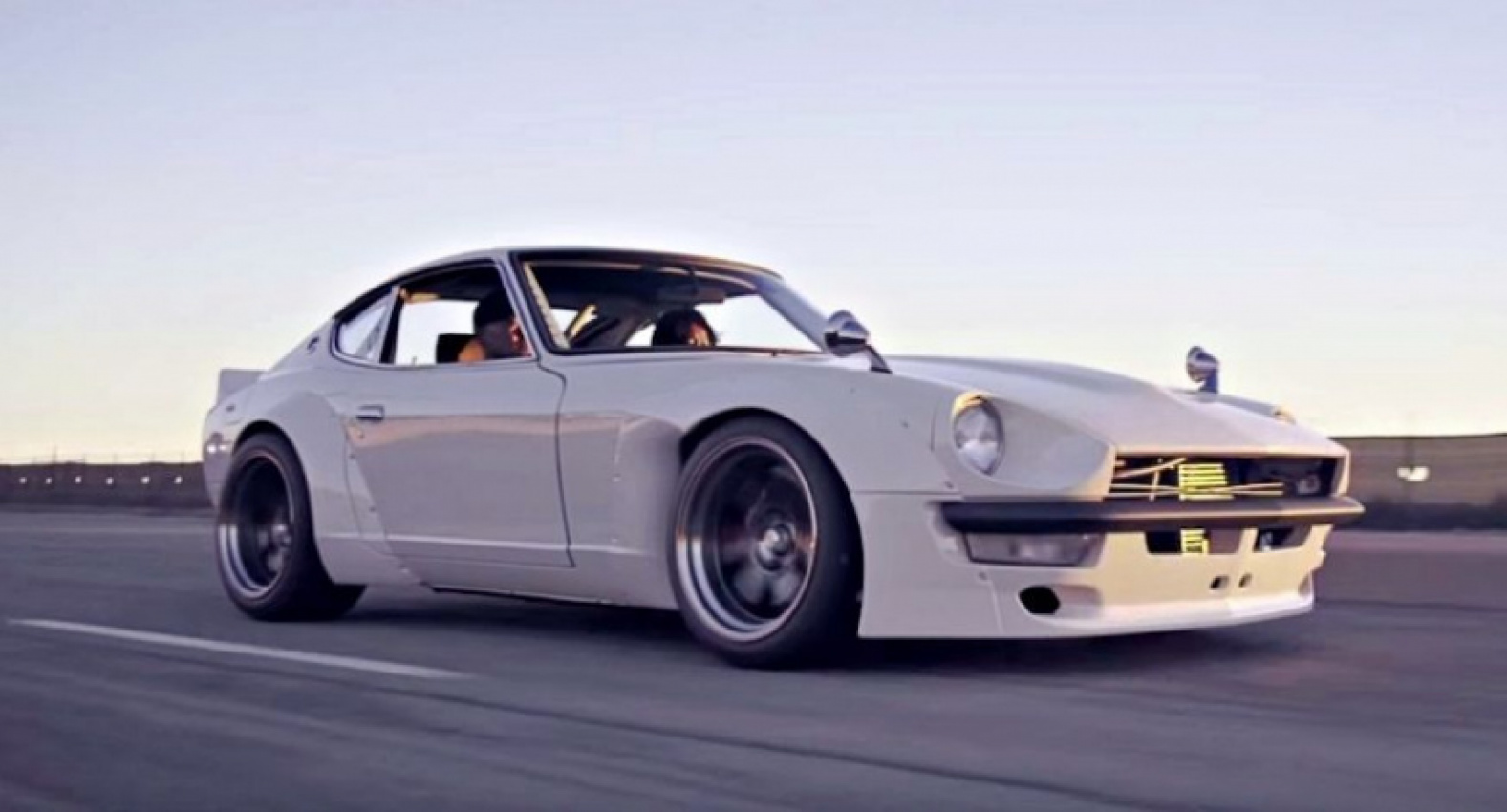 autos, cars, datsun, 240z, auto news, classic, greddy, gt-r, nissan, r34, rb26, sema, fugu z - fast and furious actor sung kang’s dream gt-r-engined datsun 240z