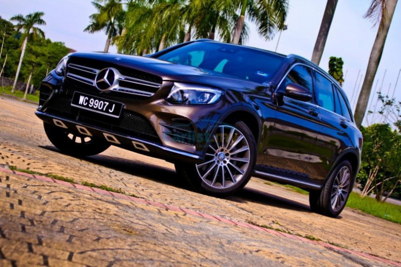 autos, cars, mercedes-benz, reviews, glc, glc 250, icardata, icardata glc, insights, mercedes, mercedes-benz glc, mercedes-benz glc 250 4matic, x253, x253 glc, icardata: the best time to buy/sell a 2015 (x253) mercedes-benz glc250 4matic