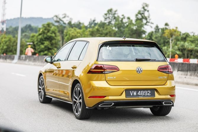 autos, cars, reviews, volkswagen, golf, golf gti, golf r, golf r-line, golf tsi, gti, insights, volkswagen golf, a sampling of the volkswagen golf family - from tsi to r