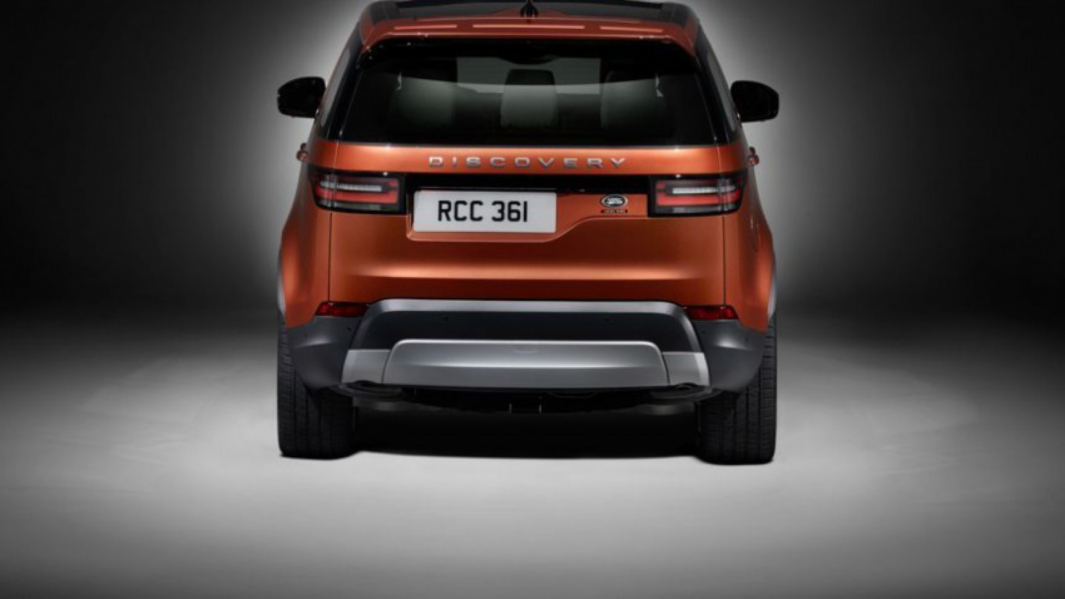 autos, cars, 2017 land rover discovery, auto news, discovery, land rover, paris 2016, paris 2016: 2017 lr discovery revealed ahead of show