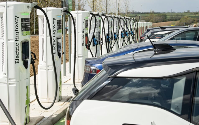 autos, cars, electric vehicles, air quality, ev infrastructure, inconsistencies in ev charging charging network a barrier for fleets