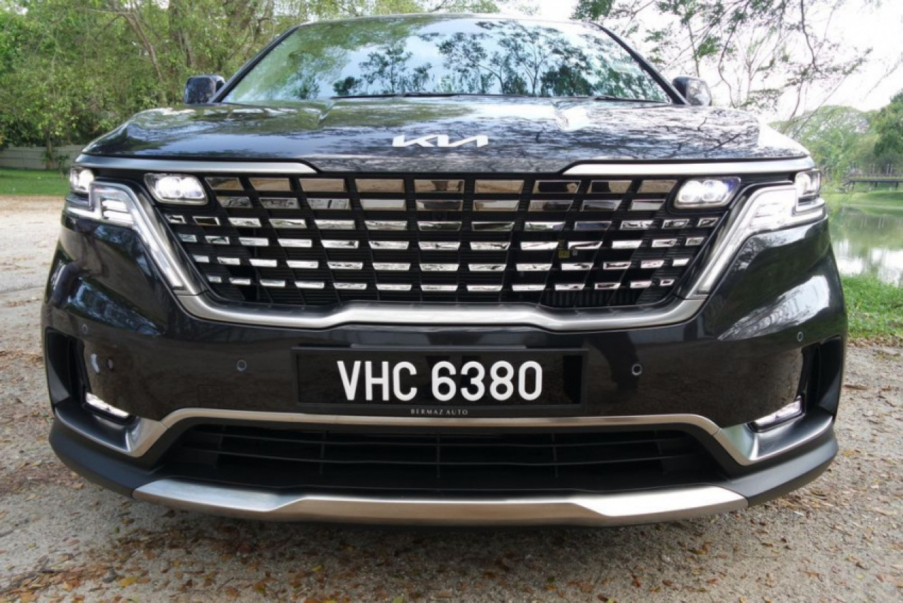 autos, cars, kia, reviews, 11 seater mpv, bauto, kia carnival malaysia, kia carnival review, kia malaysia, mpv malaysia, first impression: we took the all-new kia carnival on a day trip to ipoh - as practical as its size suggests?