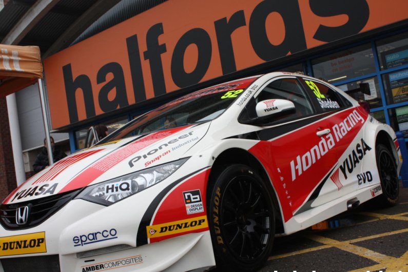 autos, cars, ford, car news, halfords to support emergency staff with free car and bike checks