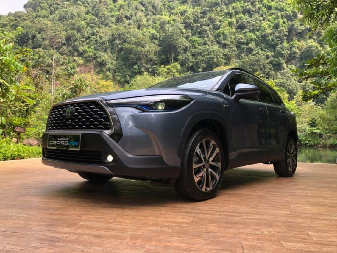 autos, cars, toyota, auto news, ckd corolla cross, ckd toyota, corolla cross malaysia, toyota 2021 sales, toyota bukit raja plant, toyota corolla cross hybrid, umw toyota, toyota malaysia announces that they are non-national king in 2021 - will the ckd corolla cross hybrid help them retain the title in 2022?