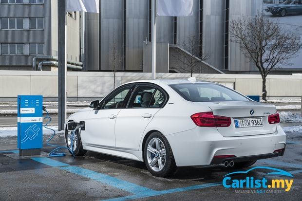 autos, bmw, cars, ford, reviews, 330e, bmw 330e, review: 2016 bmw 330e in munich – electric driving pleasure is now more affordable