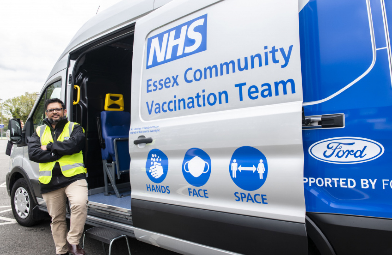 autos, cars, ford, car news, covid-19, ford transit, bespoke ford transit helps nhs deliver covid-19 vaccinations to communities