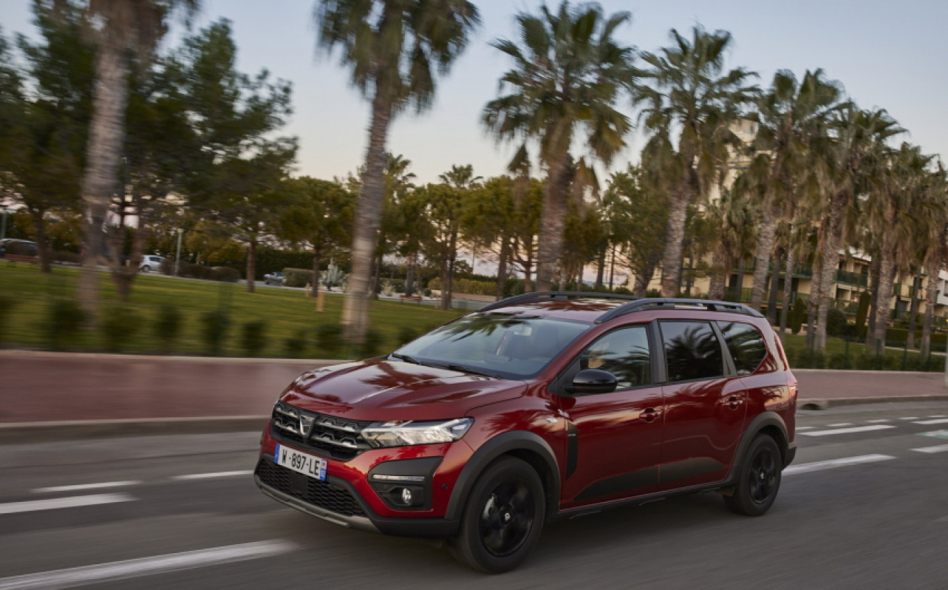 autos, cars, first drives, reviews, android, dacia, estate, jogger, android, dacia jogger review 2022: all the family car you'll ever need