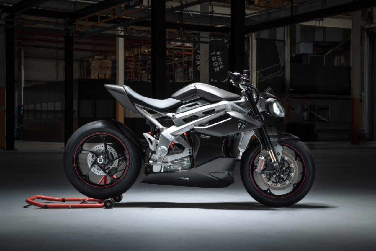 autos, cars, news, triumph, electric vehicles, motorcycles, williams, triumph’s te-1 is an electric motorcycle developed by williams and it’s making us want to swap 4 wheels for 2