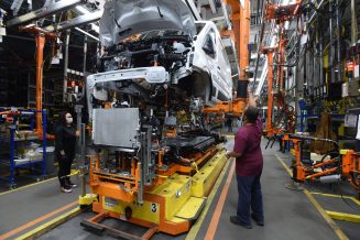 autos, cars, ford, news, tesla, ford begins shipping all-electric e-transit, beginning fulfillment of over 10,000 units