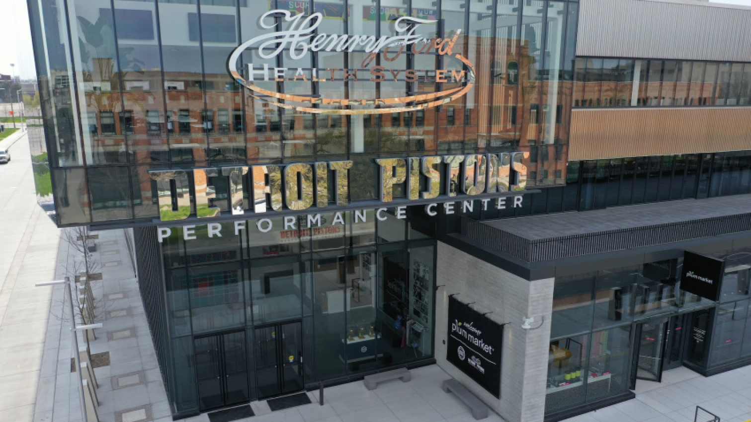 autos, cars, chrysler, ford, news, the detroit pistons' new automotive partner isn't ford, general motors, or chrysler